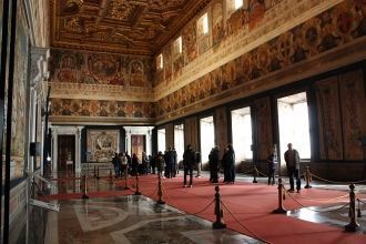 Первым представителем королевской семьи,