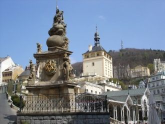 Она легла пеплом при уничтожающем пожаре