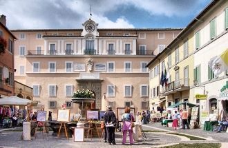 Папский дворец оставался неиспользованны