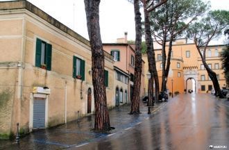 В настоящее время этот комплекс состоит 