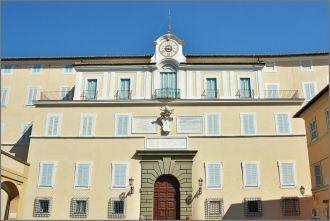 Участок папского дворца, восстановленног