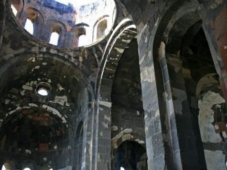 Талинский собор большая купольная базили