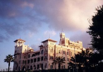 Также на территории парка легко по запах