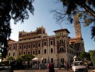 В  наши дни дворец используется в качест