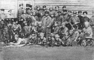 В 1916 году развёрнуты в Латышскую стрел