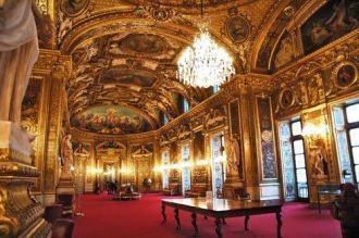 Когда-то он был королевской резиденцией,