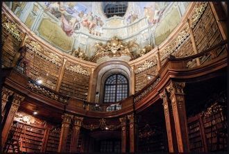 Дворцовая библиотека в Хофбурге была пос