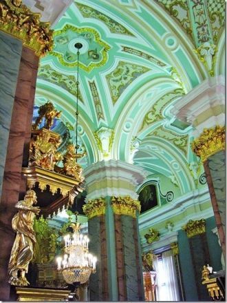 В 1919 году Петропавловский собор закрыт