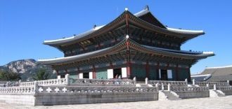 Кёнбоккун – старейший королевский дворец