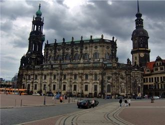 Двухуровневая обходная галерея, опоясыва