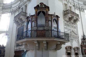 В декабре 1598 года в огне оказалась бол