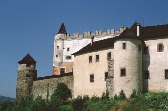 Ежегодно в июне месяце здесь проходит фе