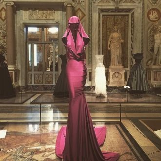 Прекрасные скульптуры и памятники, разли