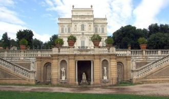 Сегодня этот ландшафтный парк, выполненн