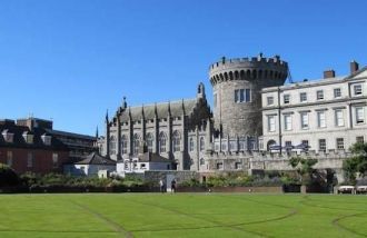 Дублинский замок был возведен в 1204 год
