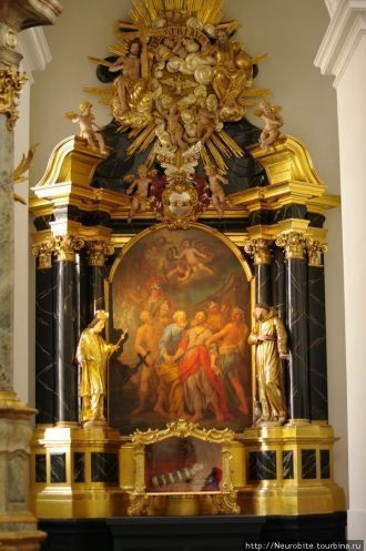 История строительства храма дотирована X