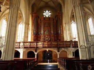 До конца 16 века он был городской приход