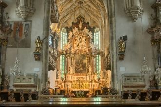 Его центральную картину со сценой из жиз