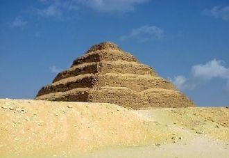 Самая первая пирамида в Египте была пост