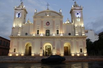 На месте, где был построен собор, до это