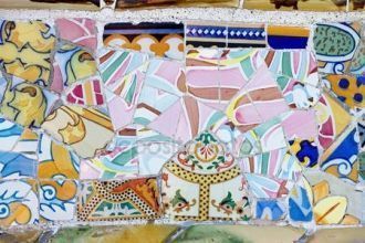 Мозаика работы Гауди в парке Гуэля