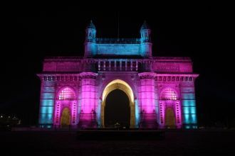 Ворота Индии ночью