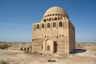 Мавзолей Султана Санджара - самая величе