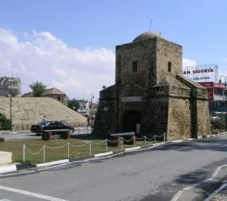 Киренийские ворота.