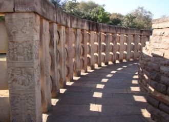 Ступа в деревне Санчи