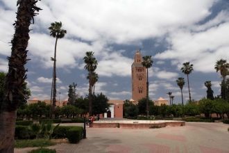 Мечеть Кутубия, построенная из красного 