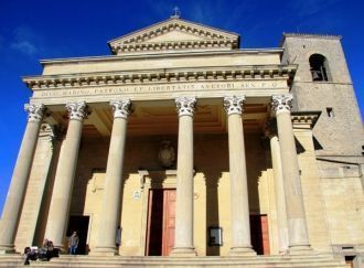 Иногда его называют Базиликой Сан-Марино