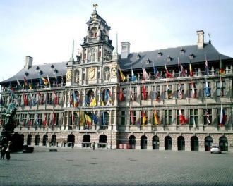 Antwerp City Hall – одна из первых бельг