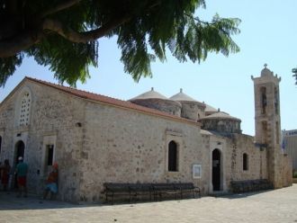 Согласно легенде, она прошла через черед