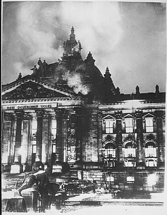 Пожар Рейхстага. 27 февраля 1933 года зд