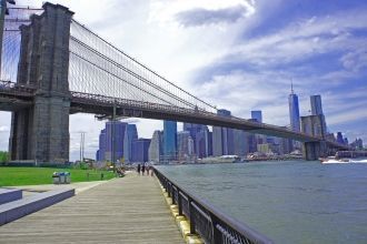 Бруклинский мост - самый известный мост 
