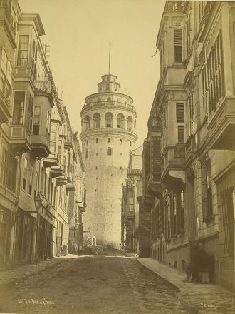В 1832 году башня Галата была реконструи