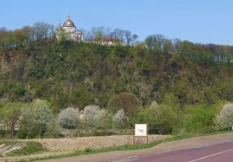 Вид на Ясную Гору и монастырь