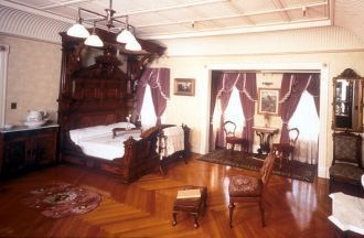 Одна из комнат дома Винчестеров