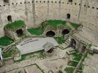 Внутренний двор крепости