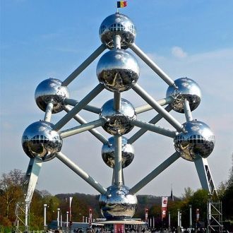 Брюссельский атомиум - это сложная конст