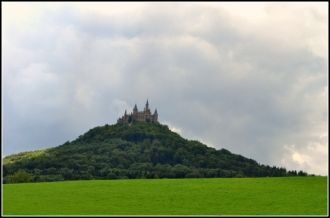 Замок Гогенцоллерн (нем. Burg Hohenzolle