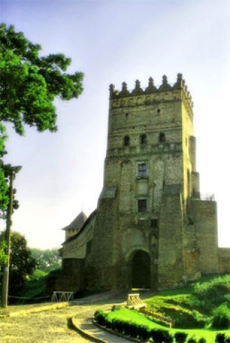 Башня замка. Замок Любарта — один (если 