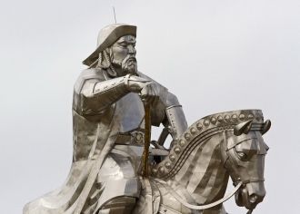 Крупнейшая в мире конная статуя была пос