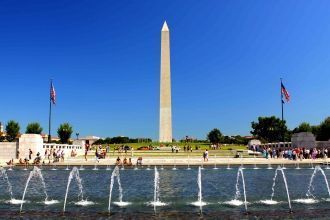 Монумент Вашингтона (англ. Washington Mo