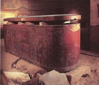 Саркофаг в гробнице Долины царей