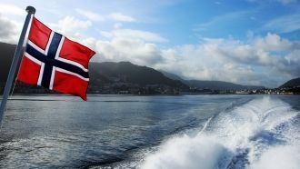 Горный рельеф, крутые берега — все это п