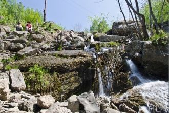 В летнее время речка Кукраук мелеет, и о