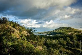 Хрустально прозрачное озеро, прекрасные 