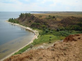 Александровский грабен расположен на пра