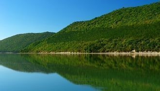 На месте озера находилось адыгейское сел